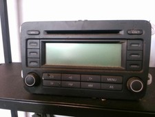 Autoradio d'origine VOLKSWAGEN GOLF 5 introuvable
