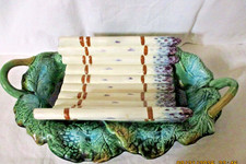 Grand plat à asperges en barbotine