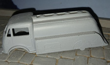 CIJ Camion Ford PURFINA BP Citerne laitier Ricard kanterbrau shell vache qui rit