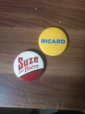 2 décapsuleurs  aimantés ( 1 ricard et 1 suze)