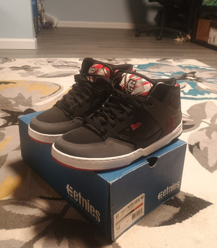 Etnies cartel mid skateboard