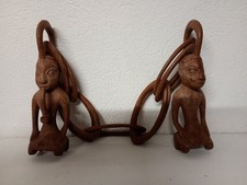 Bibelot africain en bois avec