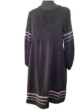 Jolie Robe  Style Russe Manches Longues Taille 40