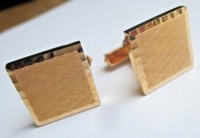 Beaux boutons de manchette bijou vintage homme plaqué or finement gravés 5125