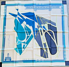Foulard/Carré/Chale★HERMÈS