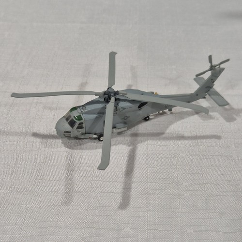 Superbe maquette plastique - maquette,