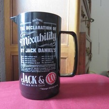 1 pichet cruche  a eau ou a coca jack daniels