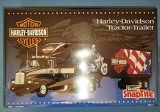 Revell® 1:32 Harley-Davidson