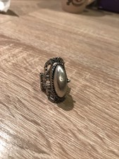 Ancienne Bague A Poison