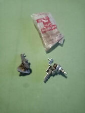 CITROËN ID 19 de 1959 à 1960  Jeu complet de paliers d'essuie glace D et G