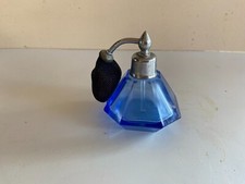Bouteille de parfum de coiffeuse de forme hexagonale en verre bleu 
