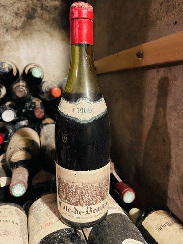 Vin rouge côte - côte-de-beaune, 1969