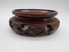 09 )  SOCLE EN BOIS POUR VASE