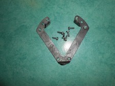 Patte fixation réservoir