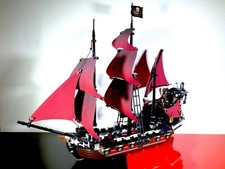 LEGO Pirates des Caraïbes 4195 - Queen Anne's Revenge - !!!SANS FIGURINES!!!