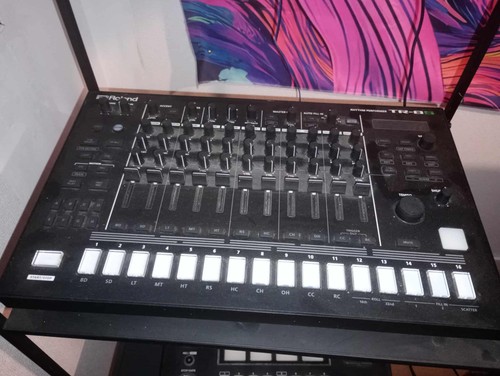 Roland rhythm - tr-8s,