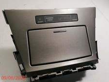 Cendrier Avant Toyota Avensis