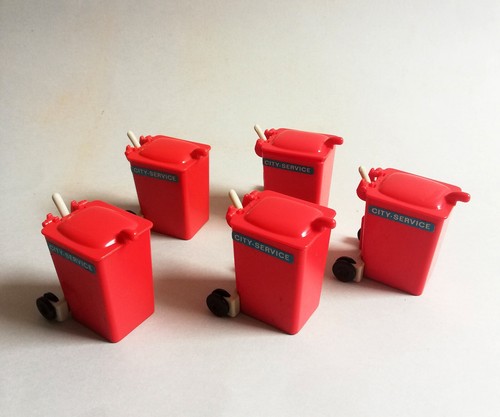 Playmobil poubelle rouge
