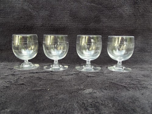 Anciens petits verres - 4,