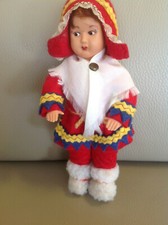 ancienne poupée ethnique -