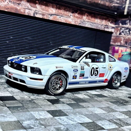 Autoart ford mustang gt - autoart,