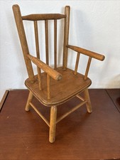 FAUTEUIL DE POUPEE ANCIENNE EN