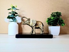 Jolie Statue d'un éléphant