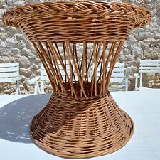 Table basse en rotin année 50