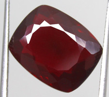Pigeon naturel du Myanmar 17,90 ct sang profond rubis rouge certifié AAA + pi...