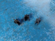 3 CLIPS FIXATIONS MANIVELLE DE CRIC CITROËN VISA