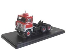 Camion tracteur White 7400