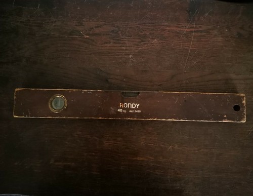 Ancien niveau bulle - ancien, rondy