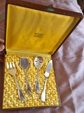 François FRIONNET 4 pièces métal argenté couverts hors d'oeuvre coquille vendôme