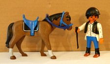 PLAYMOBIL PERSONNAGE SPORTIF