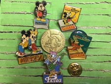 pins MICKEY PICSOU DISNEY