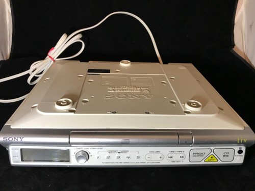 Sony under cabinetclock - sony, radio