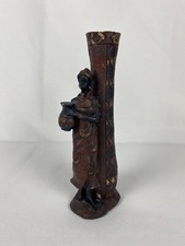 Joli Vase avec sculpture femme