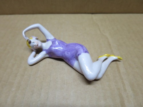 Baigneuse porcelaine - en,
