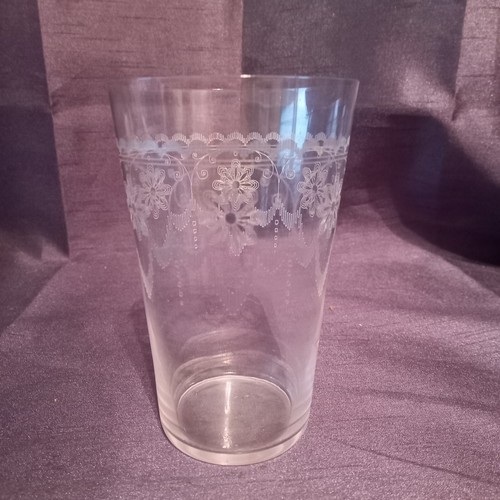 Ancien verre eau - verre, ou
