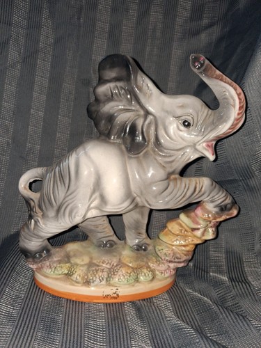 Figurine éléphant - figurine, en