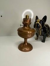 Pied de lampe à pétrole en