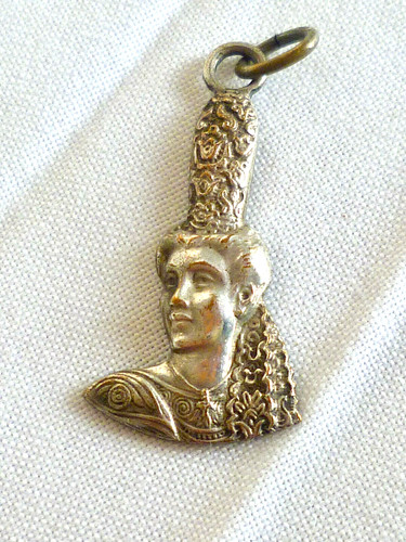 Petit pendentif ancien - petit,