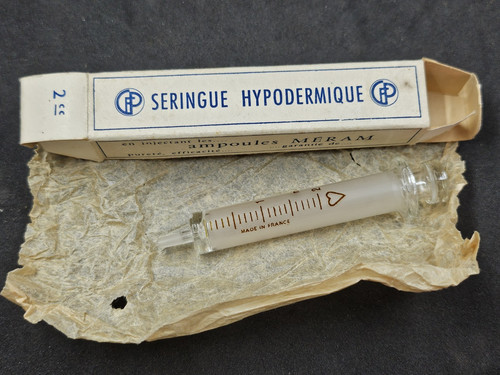 Seringue hypodermique cpf - seringue,
