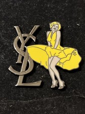 pin's marilyn monroe YSL  A.B 