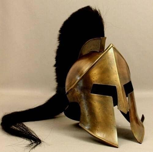 Casque spartiate médiéval