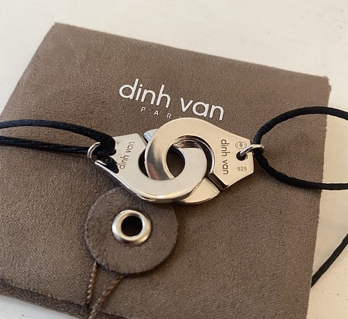 Dinh van collier - van,