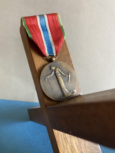 Ancienne médaille prisonniers - médaille,