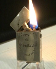 Briquet essence * H.W. vieux carburant nice condition Lighter * Feuerzeug * Acce