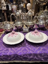 2 petits plats bouillons  a cloche porcelaine Fabrique Royale De Limoges fleurs