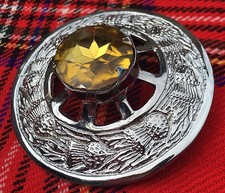 Kilt Mouche Plaid Broche Jaune